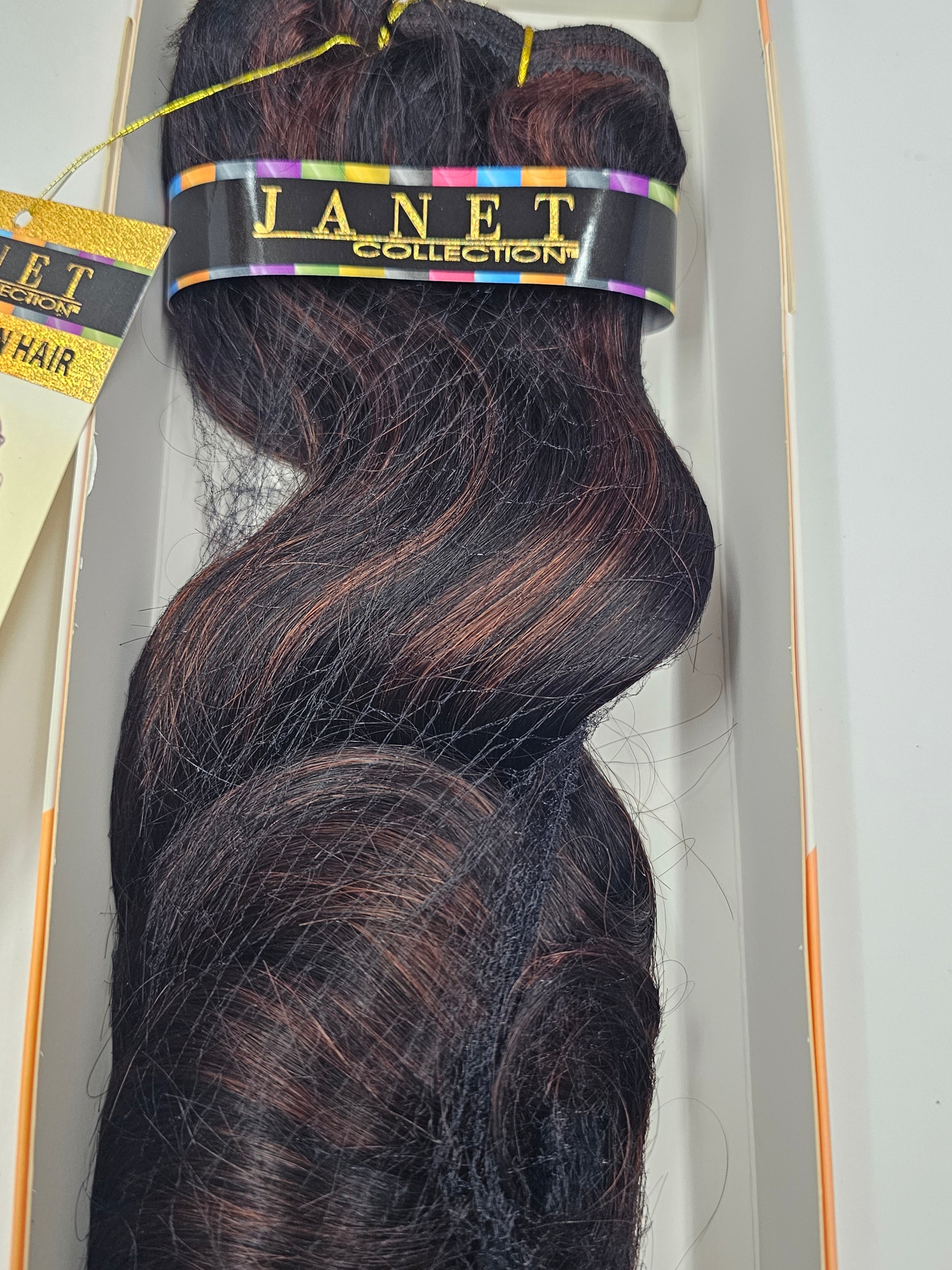 100% human hair weave tangle-free; French body and romance; weft; sew-in image 8